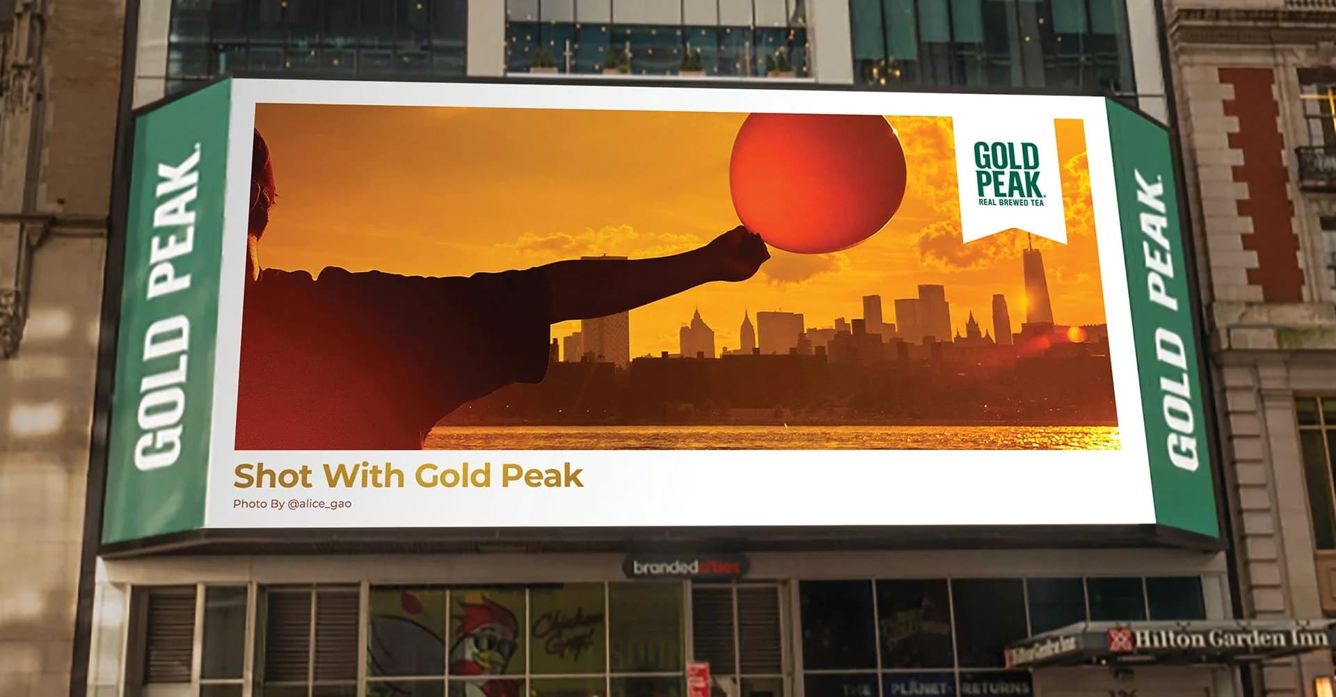 Gold Peak Golden Hour Lens, still 5