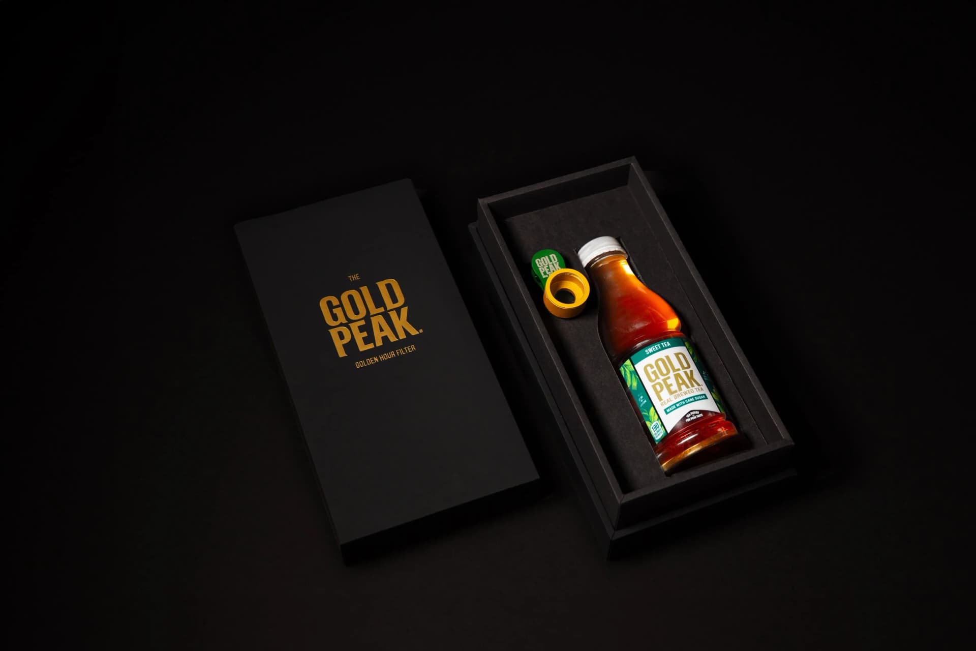 Gold Peak Golden Hour Lens, still 3